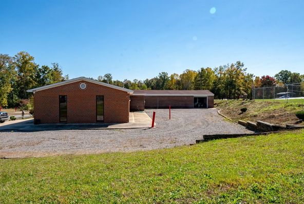 420 Dry Creek Rd, Smithville, TN 37166